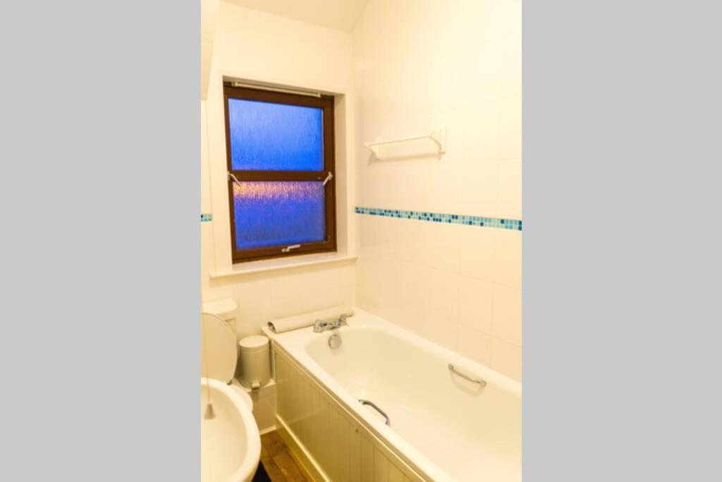 Modern Spacious Central Apartment Πόρτρι Εξωτερικό φωτογραφία